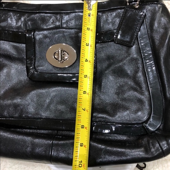 Black coach Paten leather bag. - Picture 8 of 8